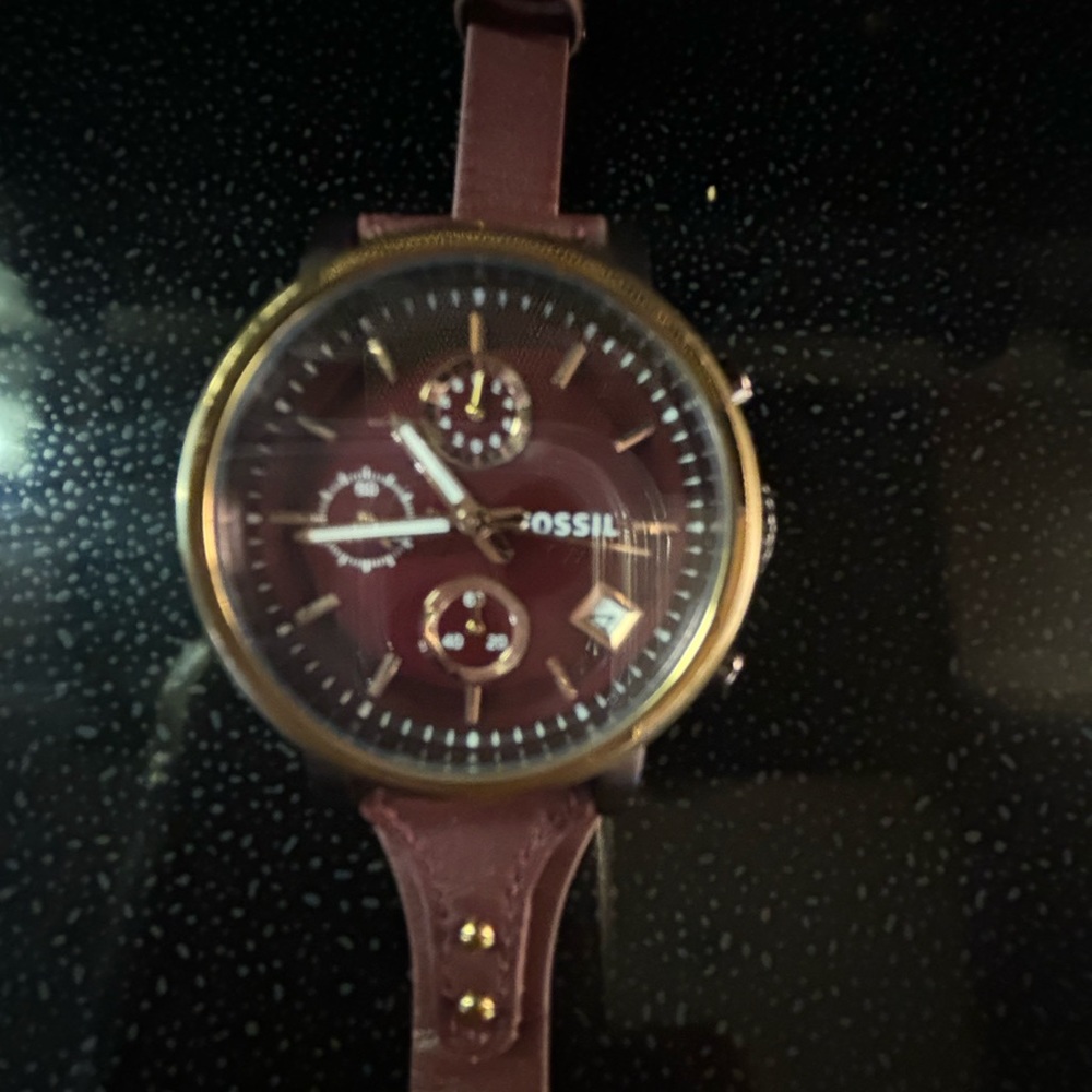 Fossil leather watch. Excellent condition